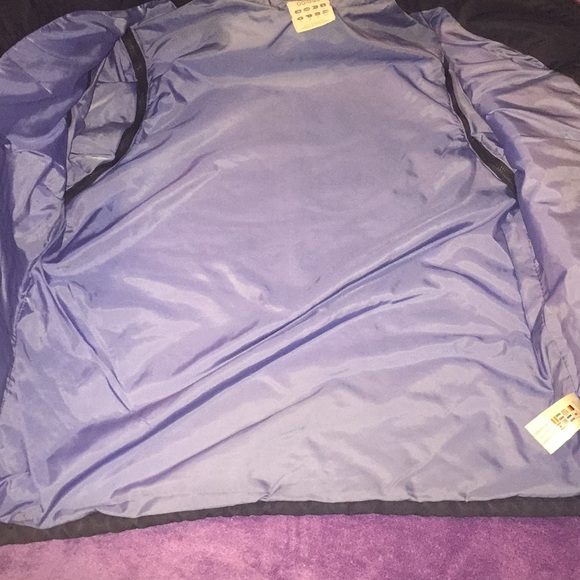 ✅Adidas jacket - Picture 3 of 7